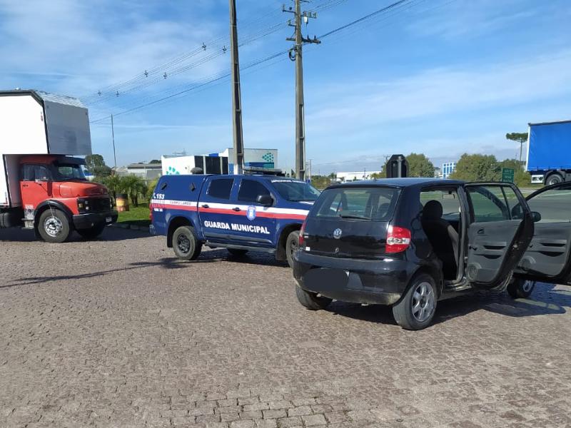Suspeito de arrombar cabine de caminhão é detido por caminhoneiros em Campo Largo 
