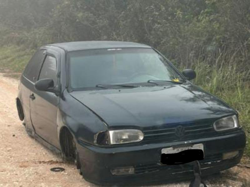 Veículo furtado em estacionamento de empresa em Campo Largo é encontrado em Colombo 