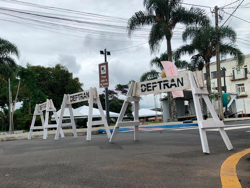 Prefeitura orienta atenção redobrada no trânsito no feriado do Dia da Padroeira da cidade