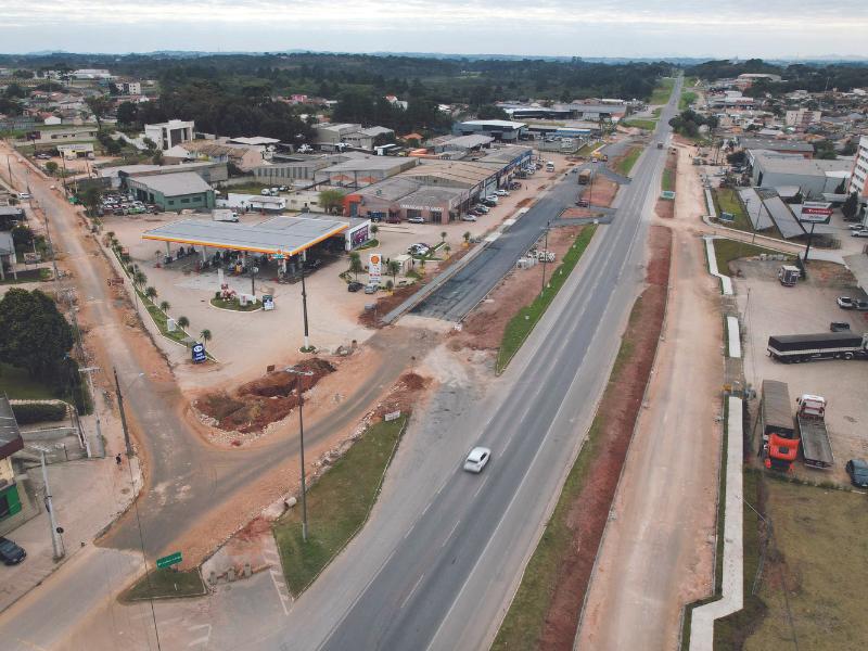 Trabalhos concentram-se na Rua Ema Taner e ruas ao redor receberam sub-base 