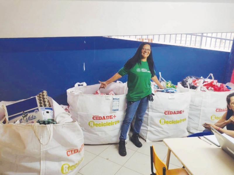 Campanha arrecada uma tonelada de recicláveis em ação nas escolas municipais