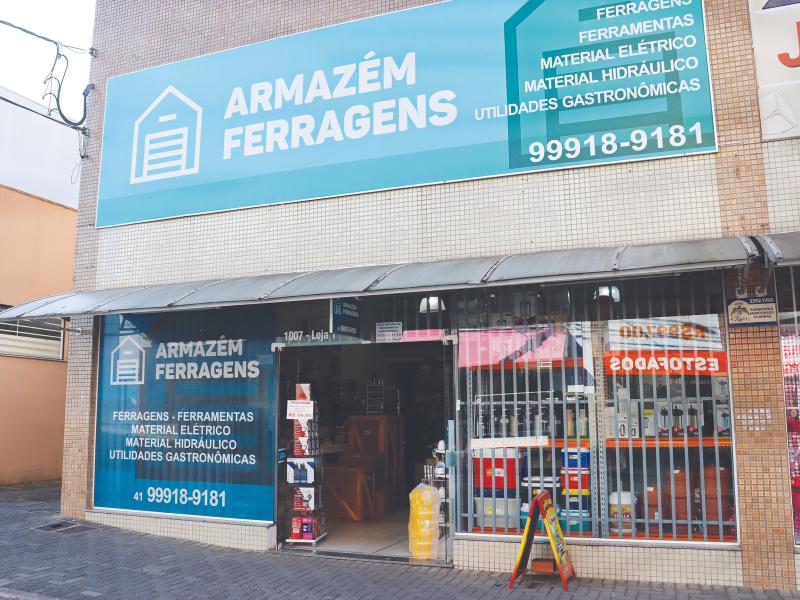 De ferramentas a itens para churrasqueira, o presente do seu pai está no Armazém Ferragens