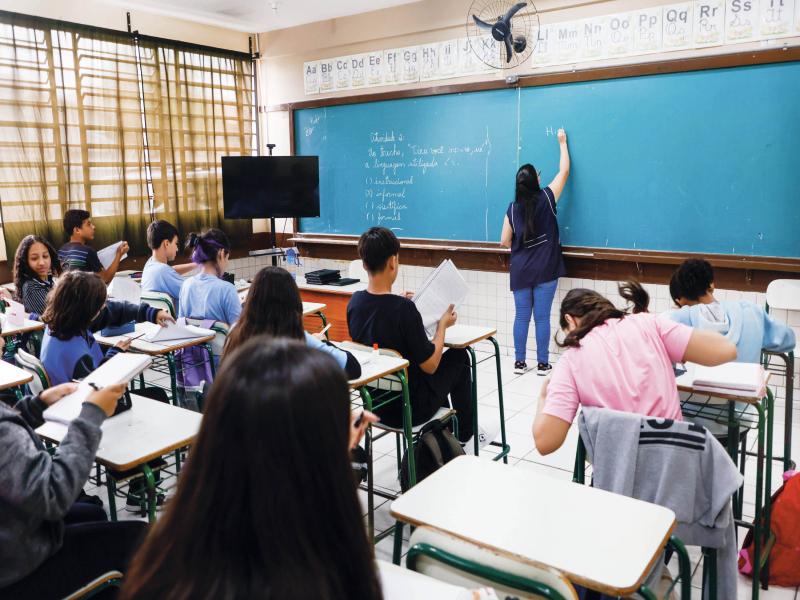 Quatro colégios estaduais de Campo Largo são escolhidos e podem receber o projeto Parceiro da Escola, do Governo Estadual