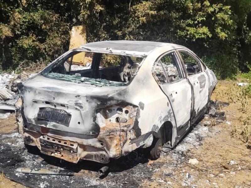 Veículo furtado em Ponta Grossa é encontrado carbonizado em Campo Largo