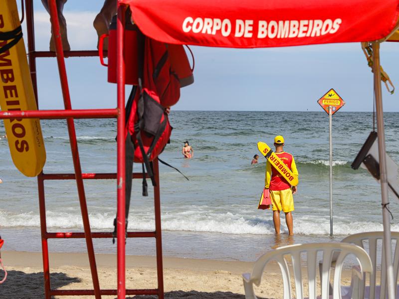 Mortes por afogamento não são acidentes e podem ser evitados, alerta Corpo de Bombeiros do Paraná