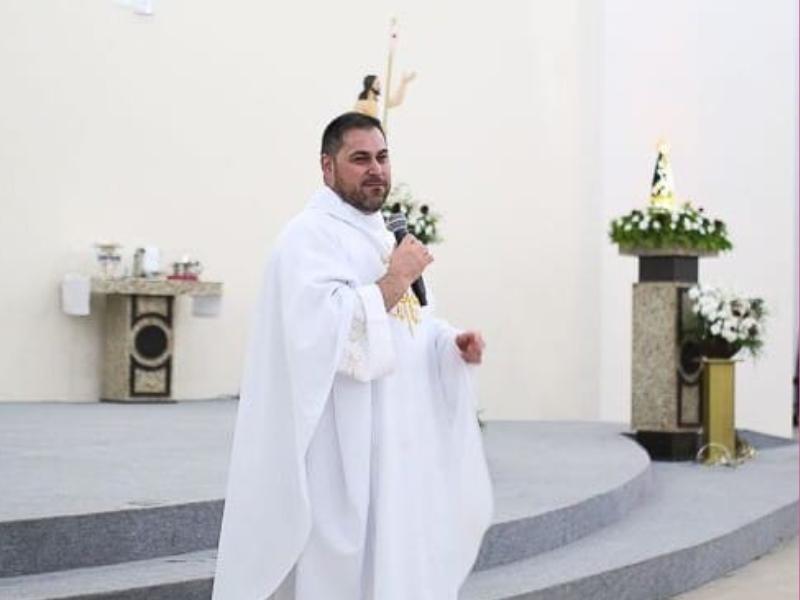 Padre Carlos fala sobre reflexão e simplicidade no Natal