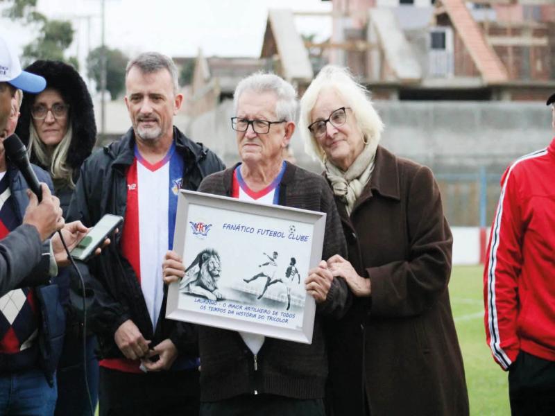 Fanático Futebol Clube homenageia o maior artilheiro da história do time em celebração aos 80 anos de fundação 