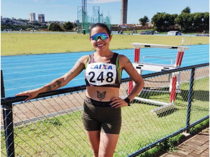 Professora de Campo Largo entra para o Ranking Brasileiro de 3.000 metros com obstáculos