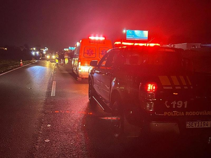 Mulher morre ao ser atropelada no km 117 da BR-277 por veículo que se evadiu do local 