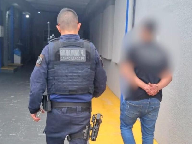 Procurado pela Justiça é preso pela GM no Centro
