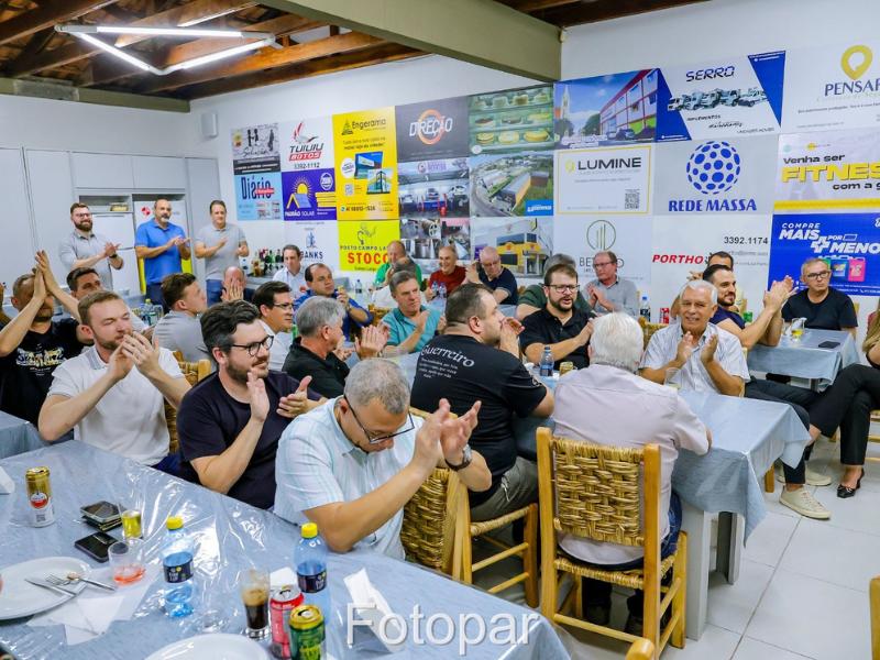 Itaqui Associação de Amigos e Empresários apresenta novos sócios e discute temas relevantes para a comunidade em encontro mensal