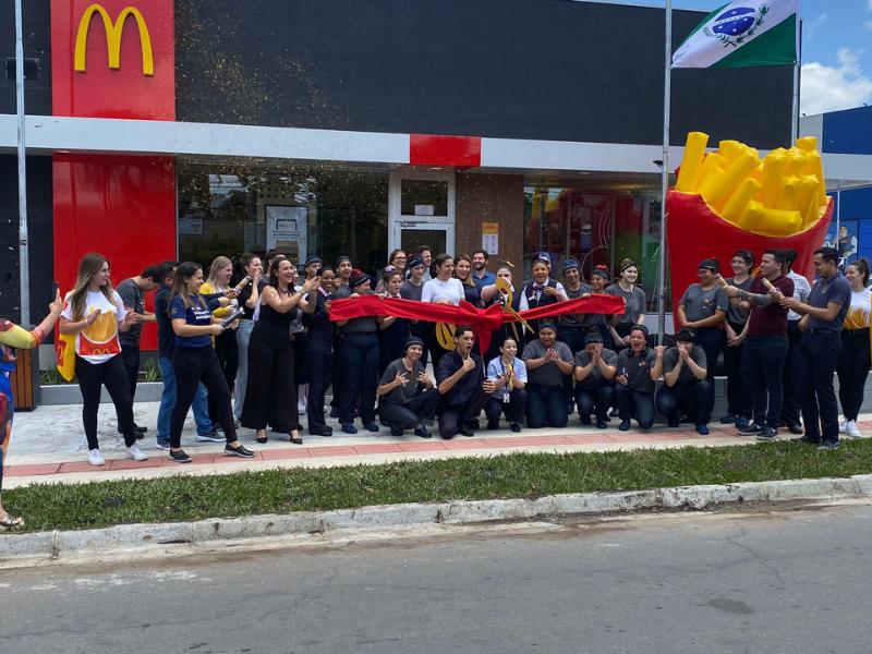 McDonalds inaugura sua primeira unidade em Campo Largo e gera 60 empregos na cidade