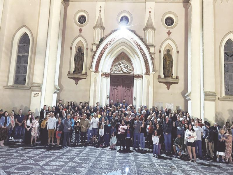 Cerca de 150 pessoas participaram da 119ª Seresta de Reis de Campo Largo