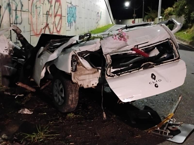 Jovem motorista de aplicativo morre em grave acidente no viaduto do Guabiroba, em Campo Largo
