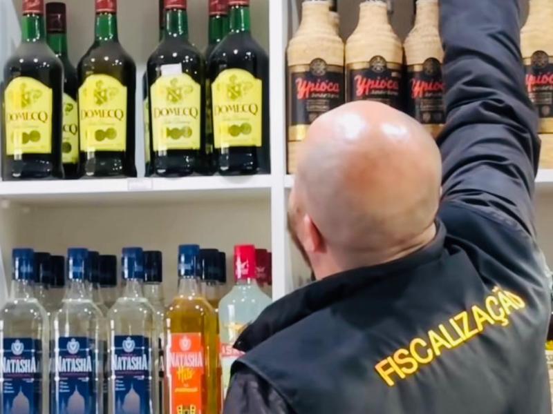 Procon e Vigilância Sanitária realizam Operação Salus em estabelecimentos que comercializam bebidas alcoólicas