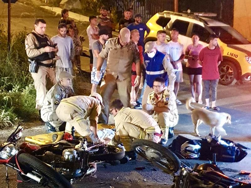 Policiais militares detêm casal por desacato durante acidente no Cercadinho