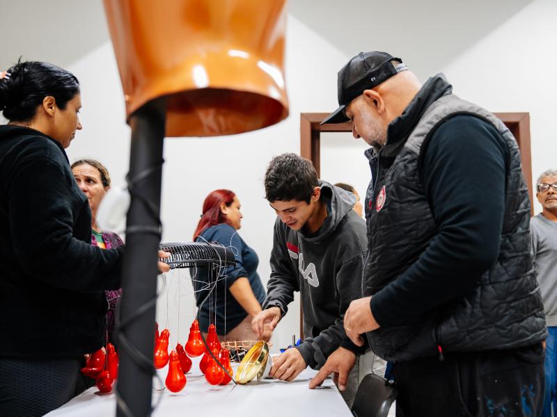 Projeto Cata Arte entra em nova fase com produção de obras mais elaboradas e transformação social