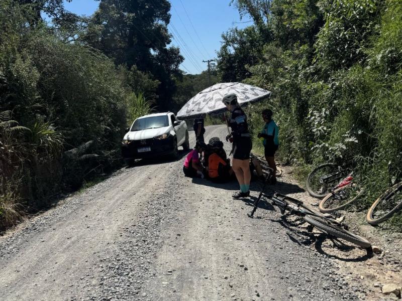 Caminhão atropela ciclista na Colônia Campina em Campo Largo e motorista não presta socorro