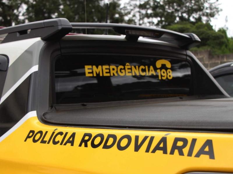 Colisão entre automóvel e motocicleta deixa homem ferido na PR-423, em Campo Largo