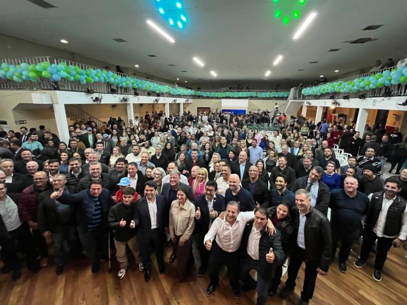 Evento em Campo Largo reúne lideranças políticas e destaca investimentos estaduais