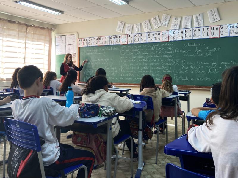 Campo Largo atinge em 2025 meta de alfabetização prevista para 2027