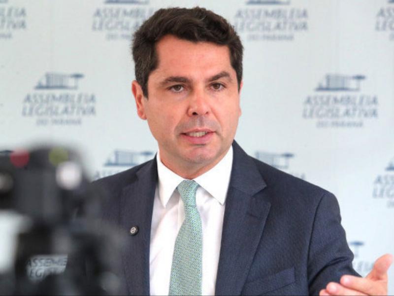 Deputado Alexandre Curi propõe lei para combater golpes digitais e crimes cibernéticos no Paraná
