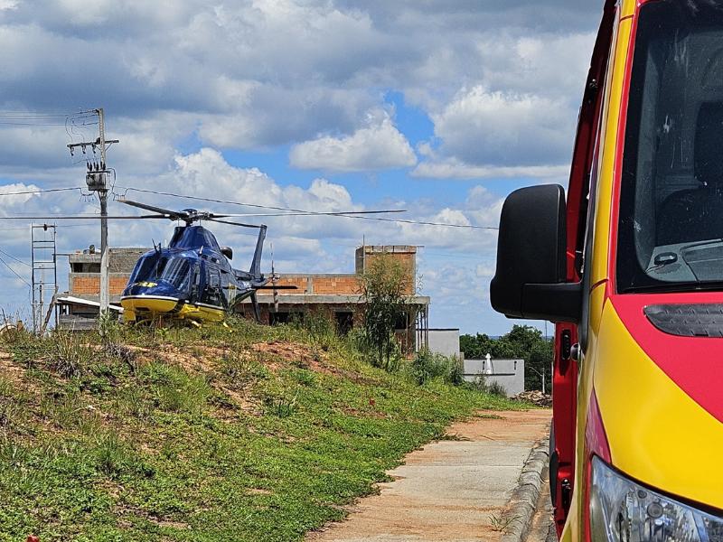 Trabalhador sofre queda de 10 metros e é resgatado por helicóptero em Campo Largo