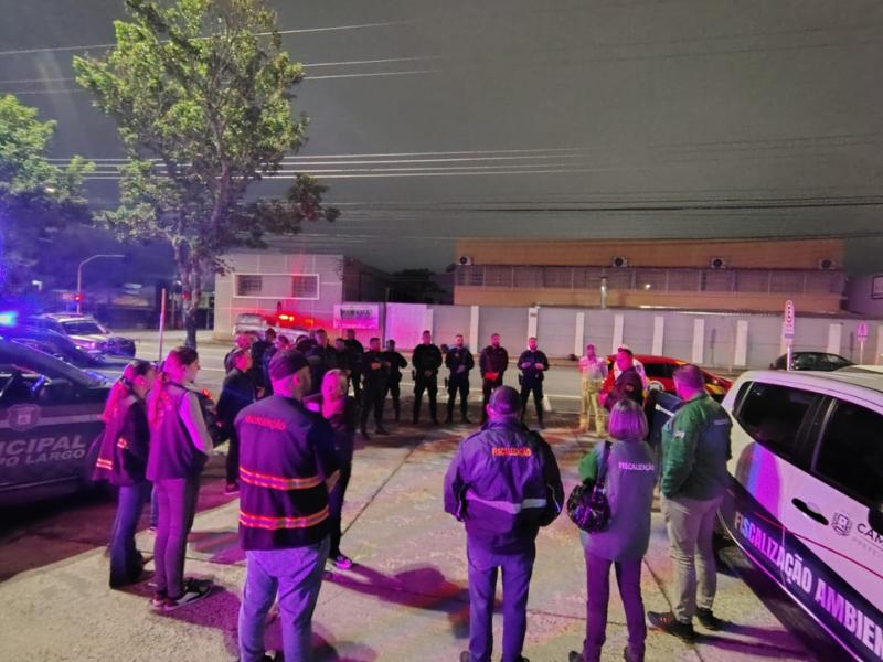 Operação Cidade Segura fiscaliza 12 estabelecimentos e resulta em prisão em Campo Largo