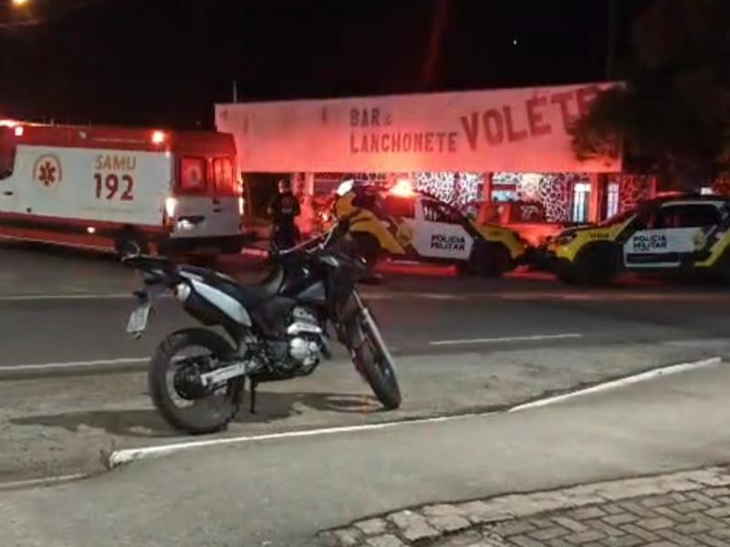 Homem de 47 anos é morto a tiros em bar no Distrito de Bateias em Campo Largo