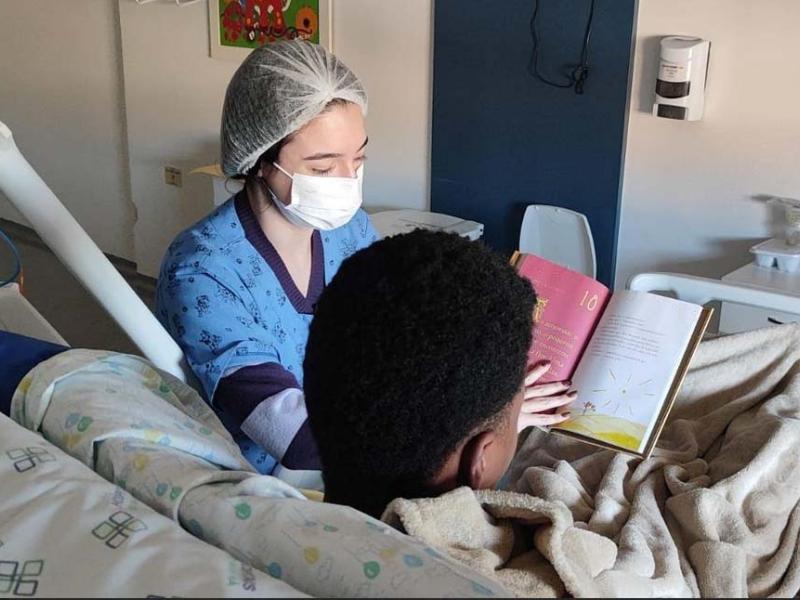 Programa HumanizaMente fortalece cuidado com saúde mental de pacientes e familiares