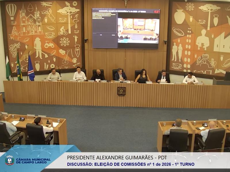 Câmara de Campo Largo aprova projetos em regime de urgência e elege comissões permanentes