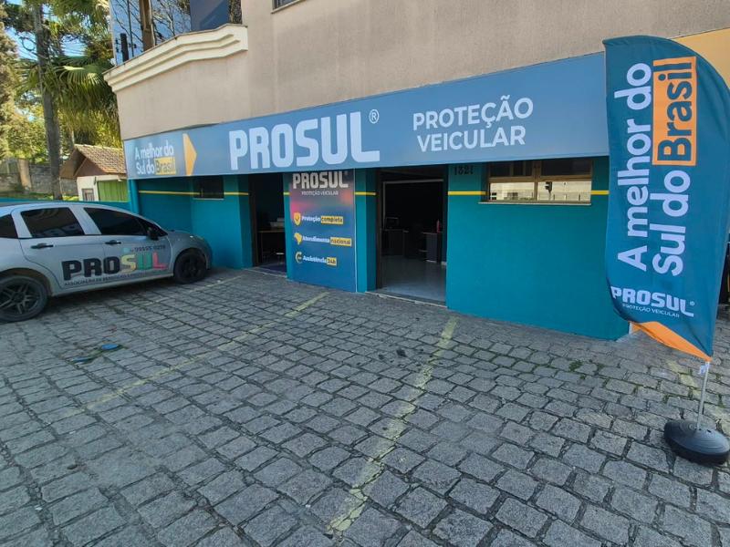 Bateu o carro? Prosul acompanha o associado durante todo o processo de reparo