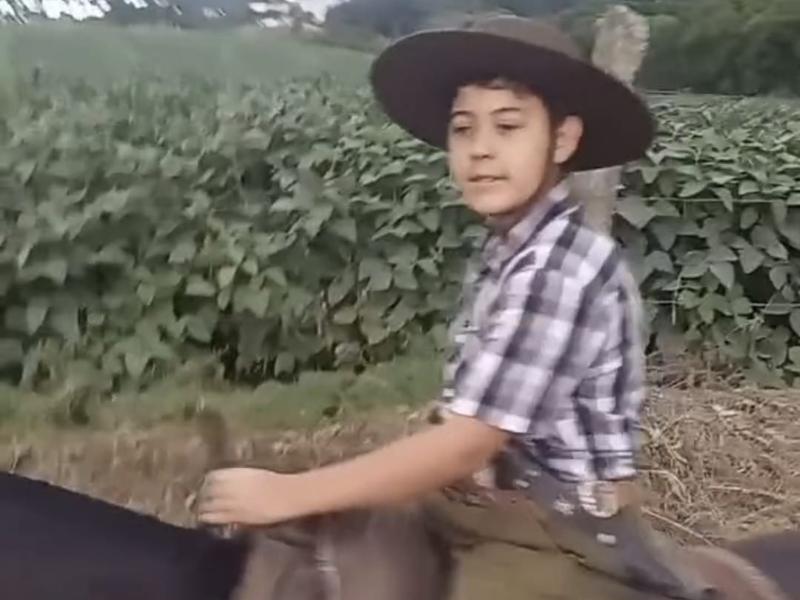 Acidente com motocicleta em São Paulo mata menino de 12 anos, filho de radialista de Campo Largo